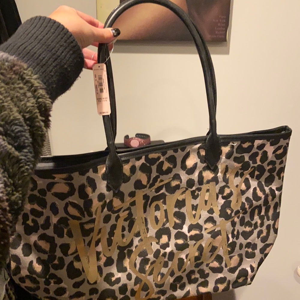 Victoria’s Secret Leopard tote bag